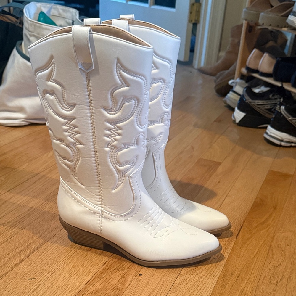 White cowboy boots